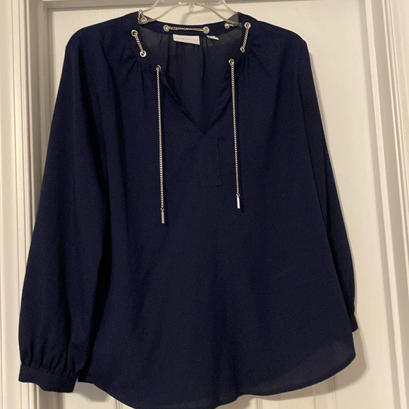 New York & Company Tops - EUC. New York & company navy top with silver chain detail. Size medium.